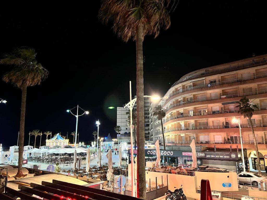 Appartement Vue Mer Parking Prive Place Med Canet-en-Roussillon Exterior foto